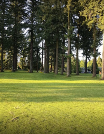 Crossroads Par 3 Golf Course