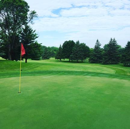 Gem Lake Hills Public Golf Course - Executive