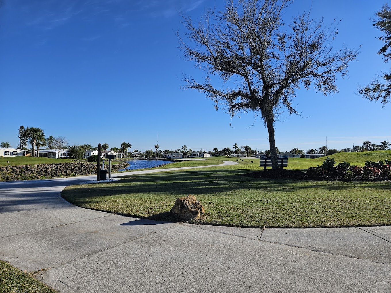 Maple Leaf Golf & Country Club