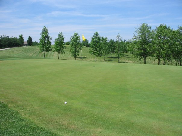 Rolling Hills Golf Club - Executive