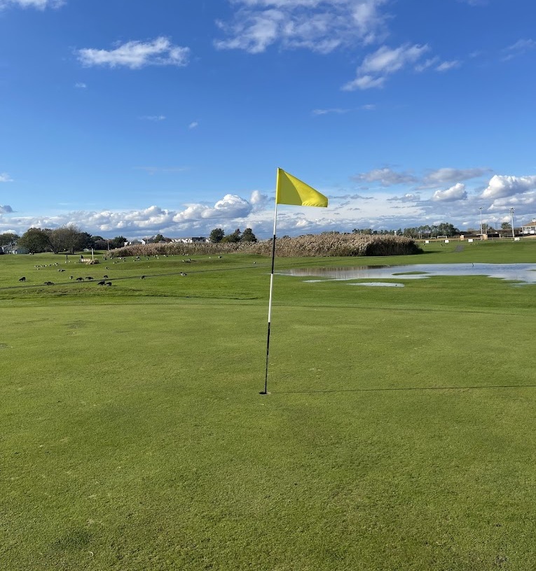 Short Beach Golf Course