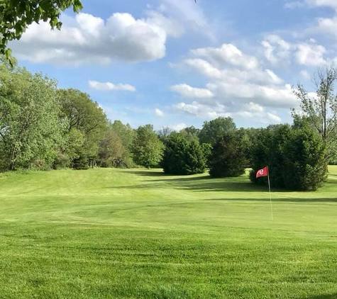 The Mighty Oak Par 3 Course