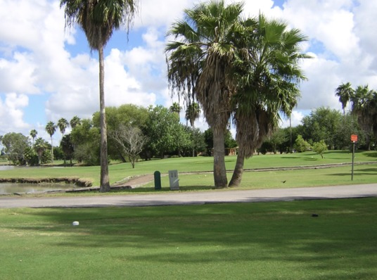 Valley International Country Club - Par 3