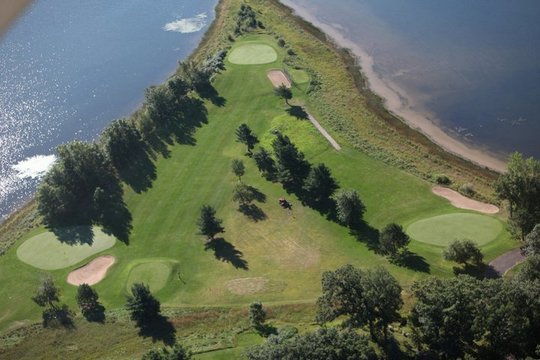 Voyager Village - Par 3