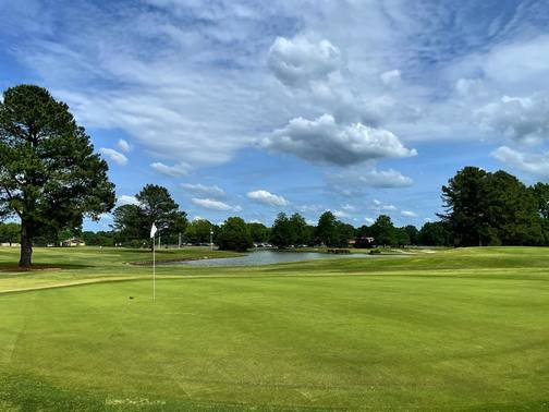 Windyke Country Club - Par 3