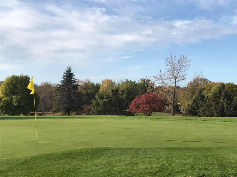Travelers Country Club on the Mississippi Golf Course